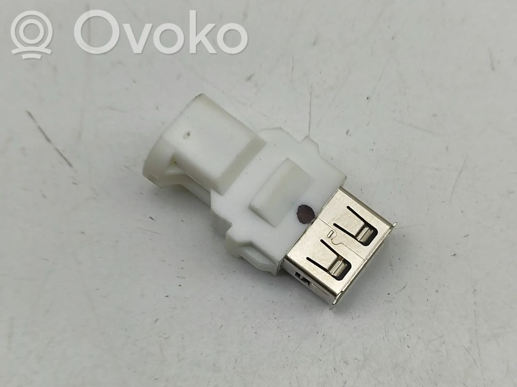 USB-Anschluss   9229294