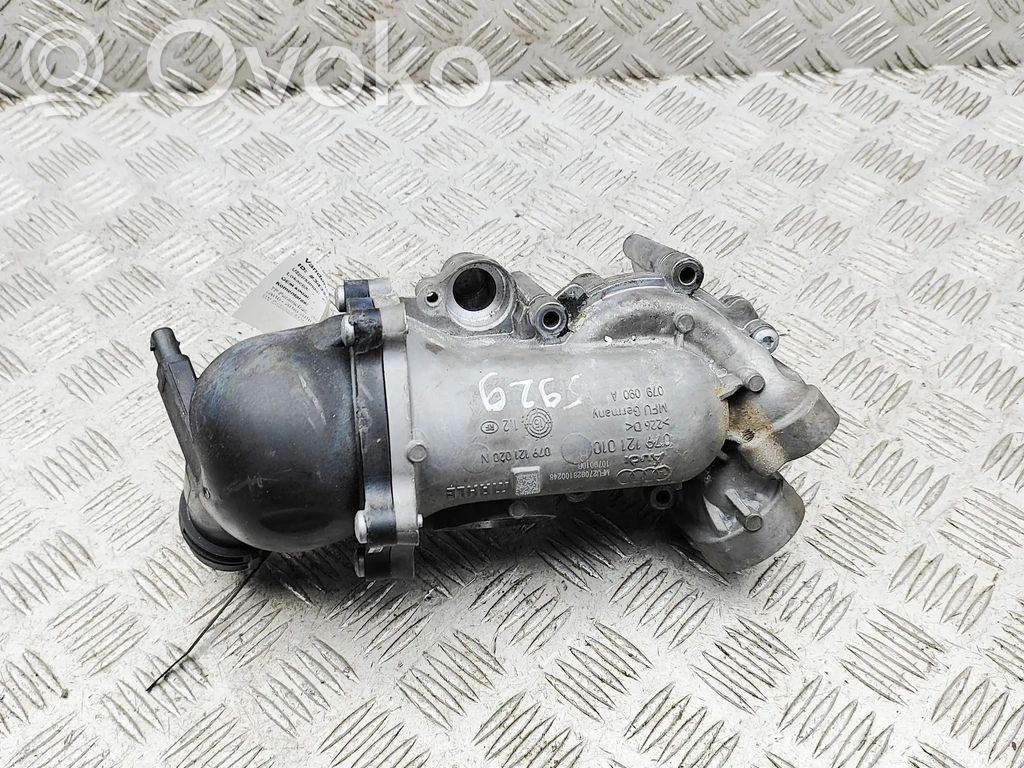 Audi A6 S6 C7 4G Vesipumppu 