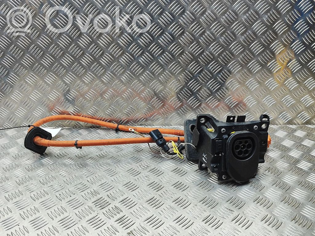 Audi e-tron Sähköauton latauskaapeli 