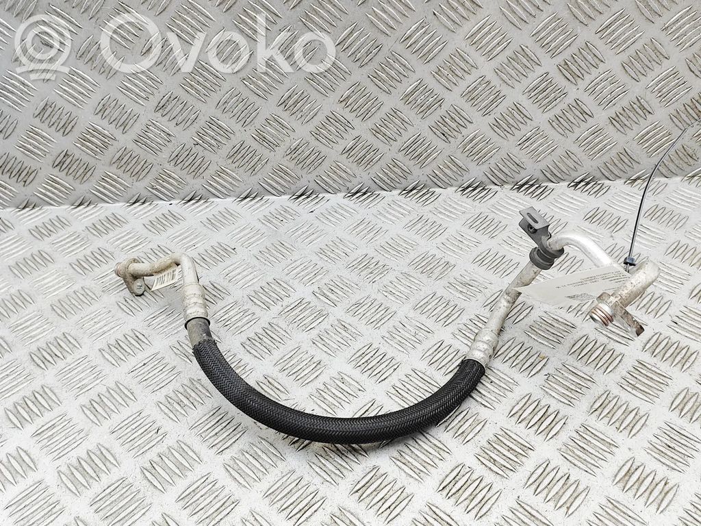 Opel Vivaro Ilmastointilaitteen putki (A/C) 