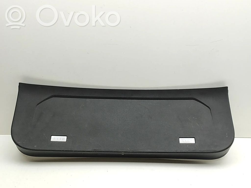 BMW X6M G06 F96 Poszycie / Tapicerka tylnej klapy bagażnika 