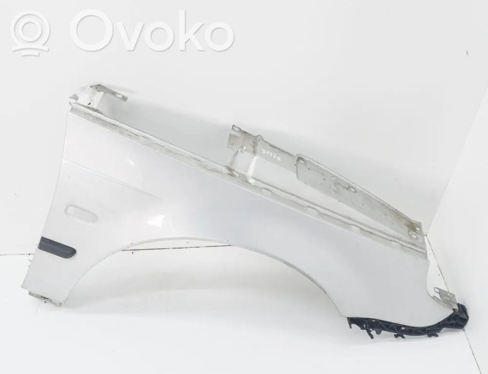 Saab 9-5 Крыло 
