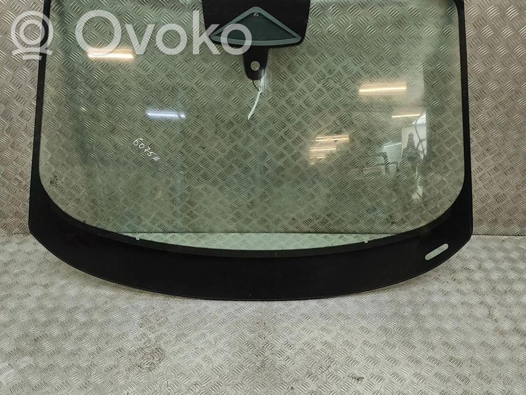 Front windscreen/windshield window   85E845099J