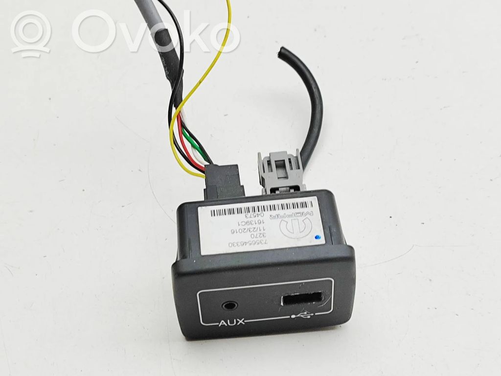 Fiat Ducato Enchufe conector entrada auxiliar 