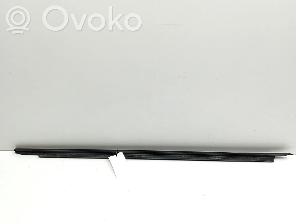 BMW 3 G20 G21 Listwa / Uszczelka szyby drzwi przesuwanych 