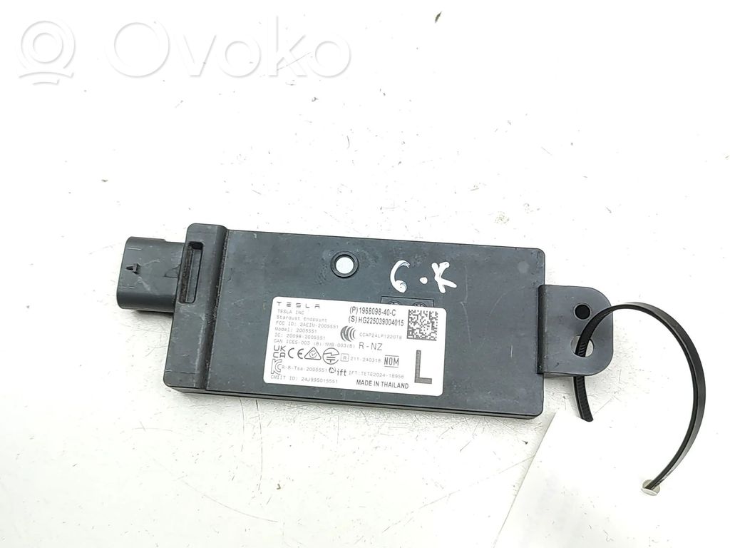 Tesla Model Y Juniper Bluetooth modulis 