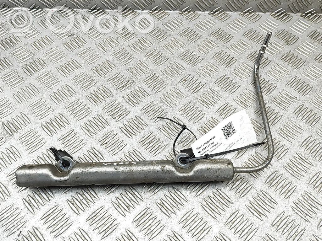 Toyota Yaris Listwa wtryskowa 