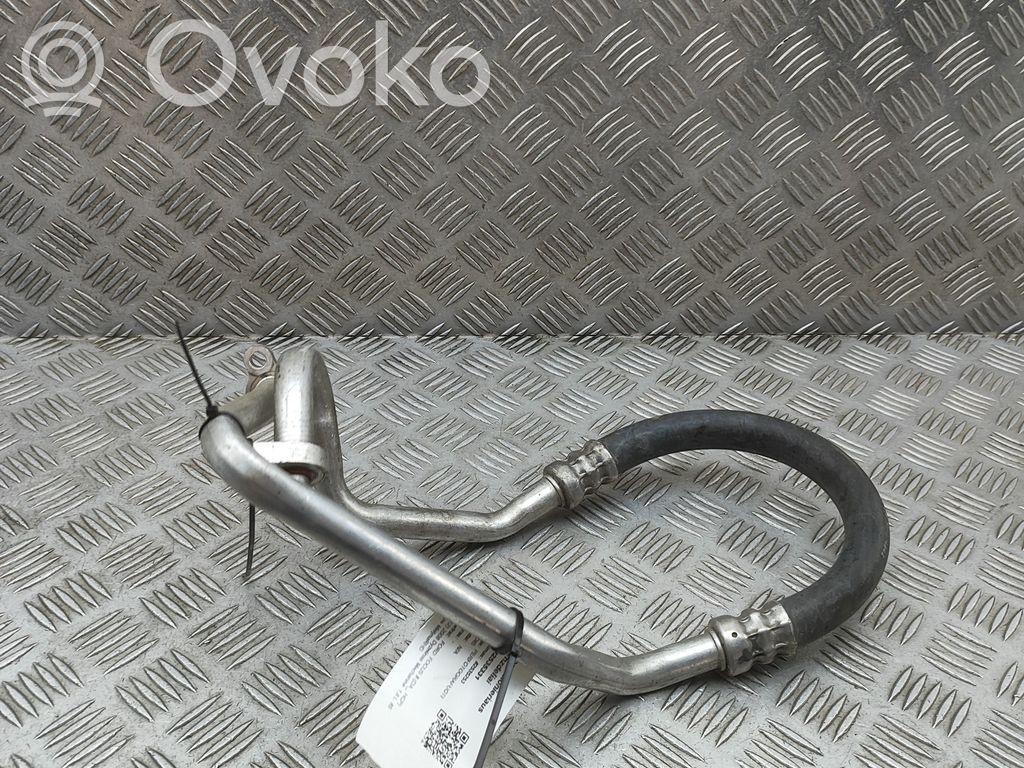 Ilmastointilaitteen putki (A/C)