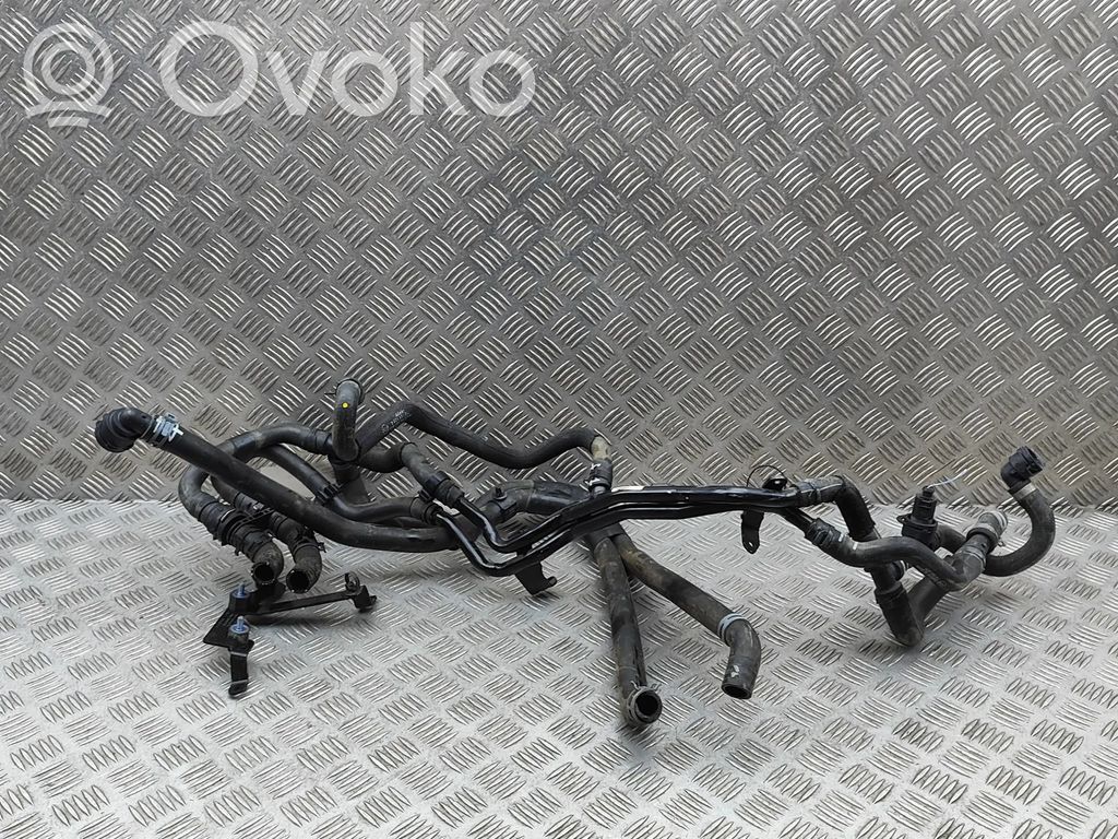 Volkswagen Multivan T7 Przewód / Wąż chłodnicy 
