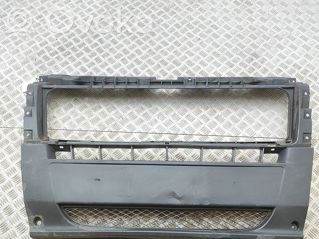 Peugeot Boxer Etupuskurin reuna 