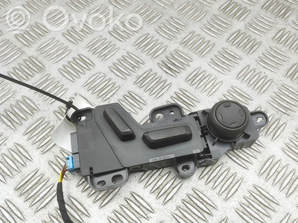 Volvo XC40 Interruptor de control del asiento 