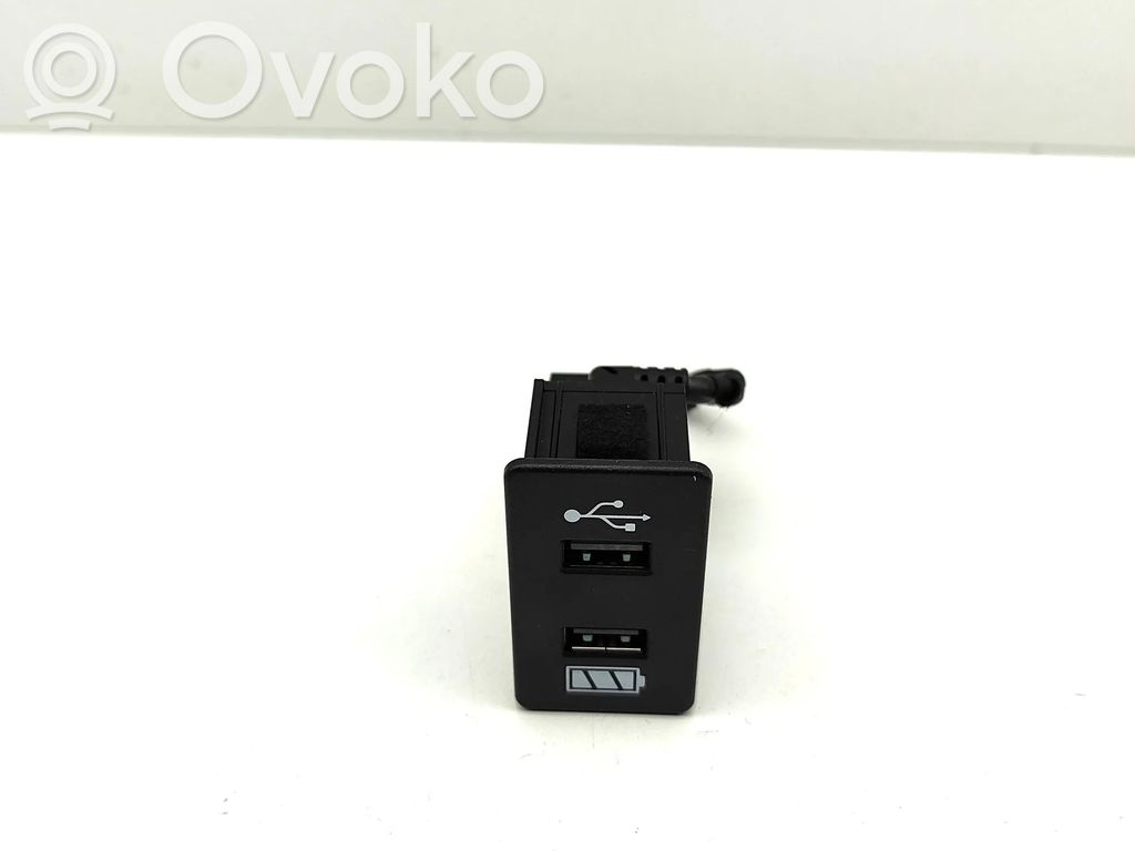 USB-pistokeliitin   7922100XKS00A