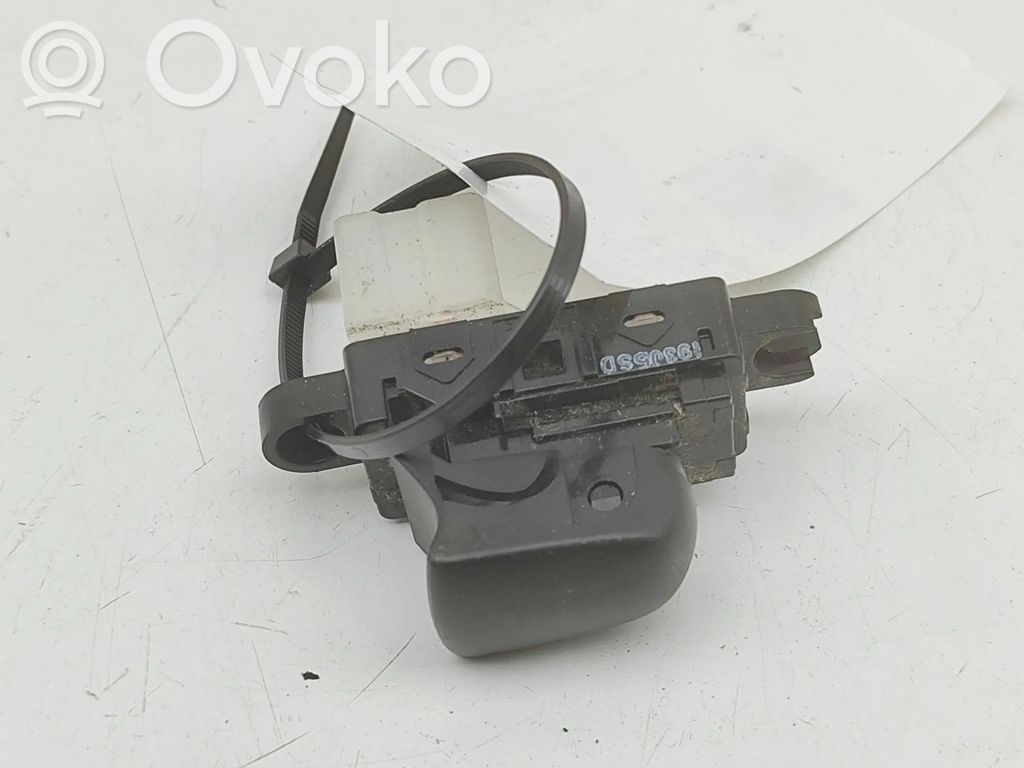 Nissan Navara D23 Interruptor del elevalunas eléctrico 