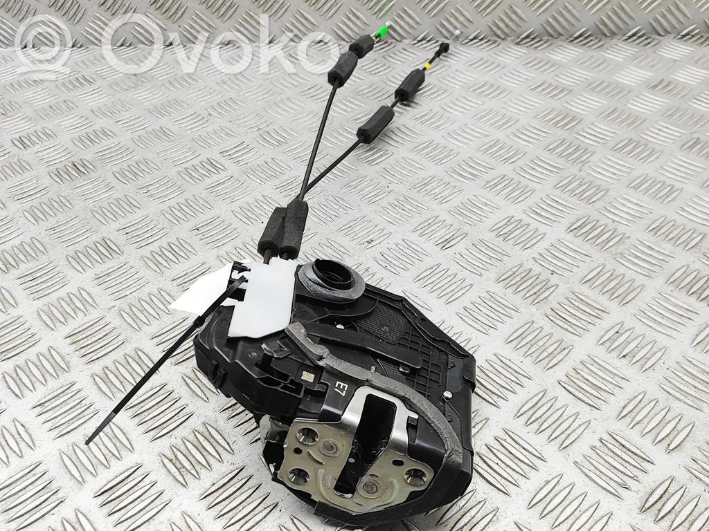 Toyota bZ4X Cerradura de puerta trasera 