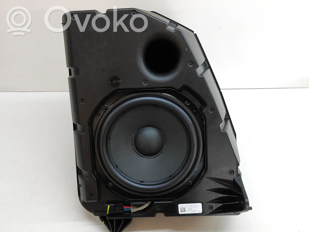Tesla Model Y Altavoz subwoofer 