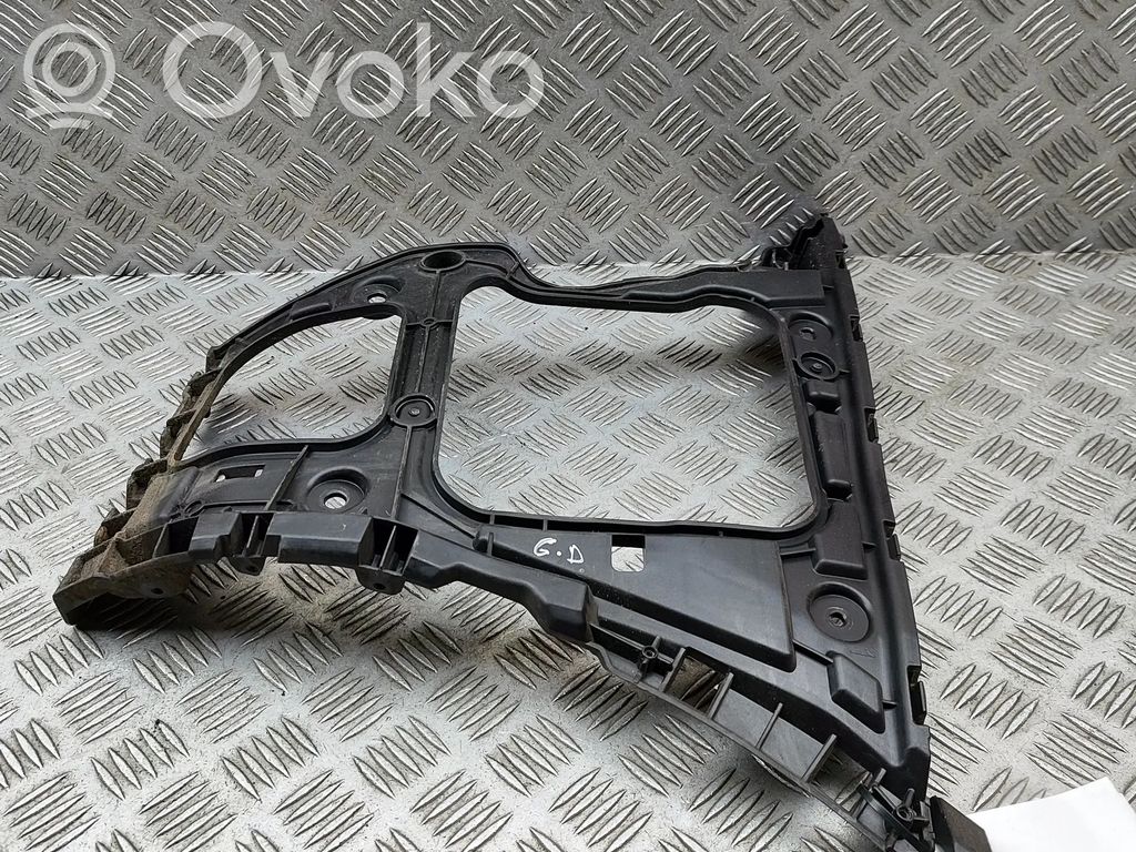 Audi Q7 4M Takapuskurin kannake 