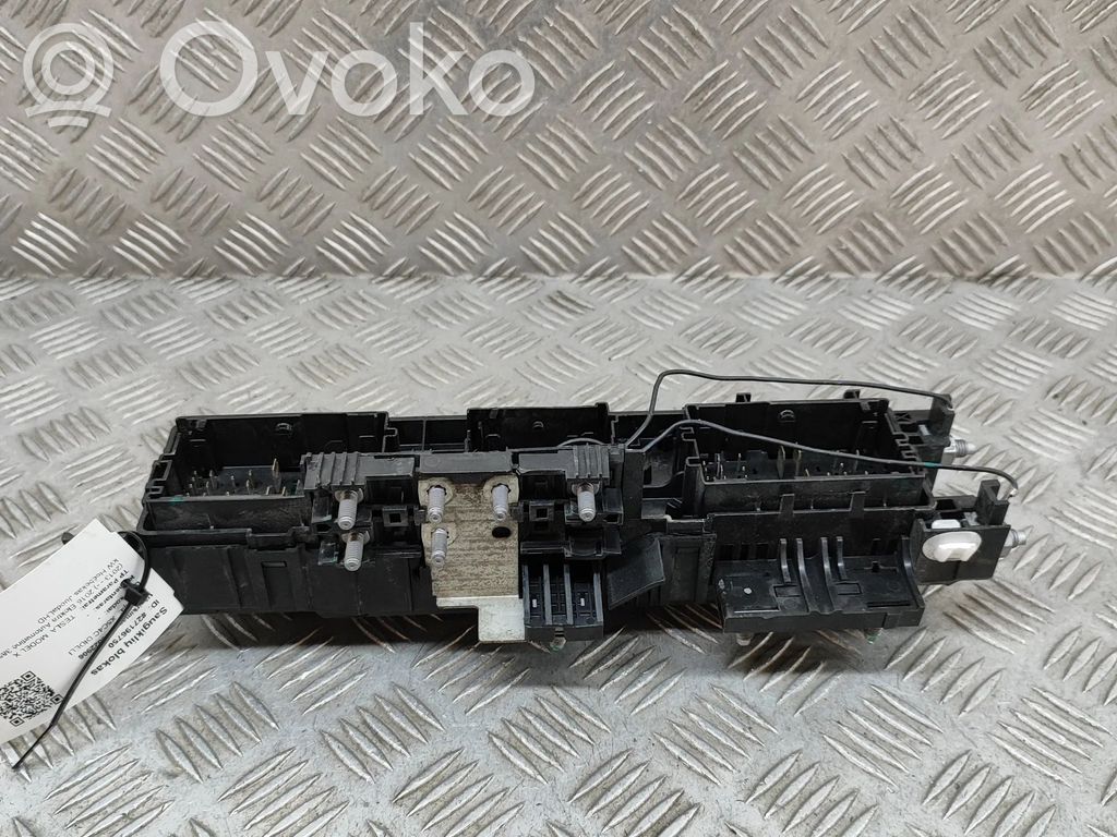 Tesla Model X Fuse module 