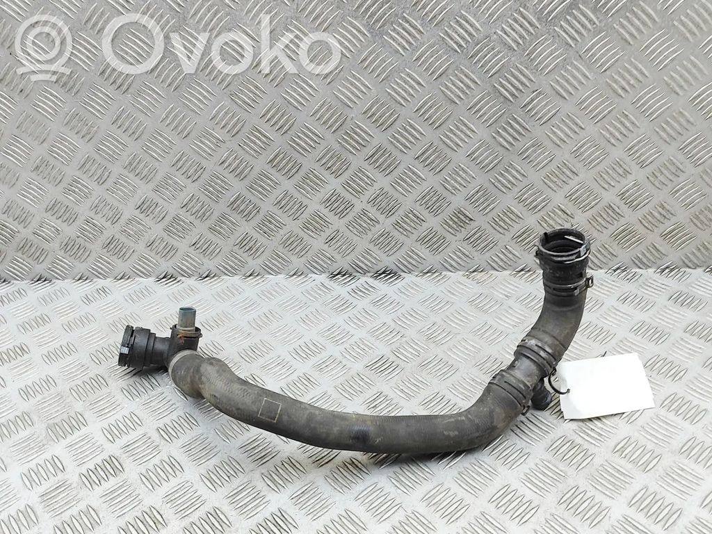 Audi A5 Engine coolant pipe/hose 