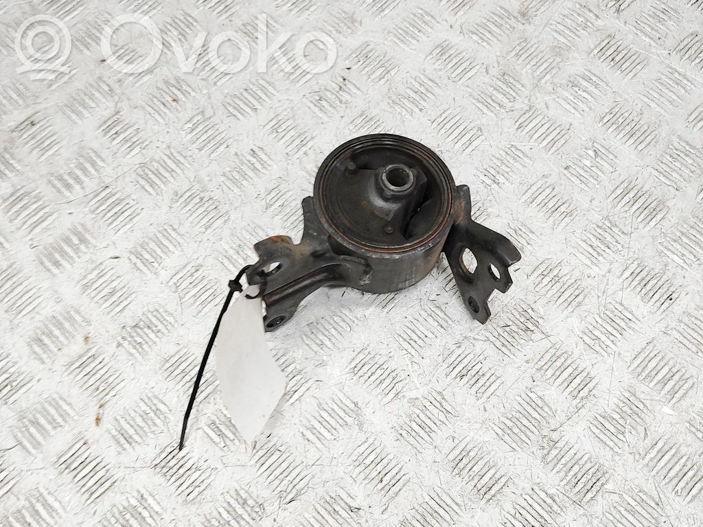 Mitsubishi Lancer Engine mount bracket 