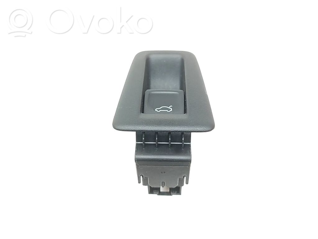 Volkswagen ID.7 Botón interruptor de maletero abierto 