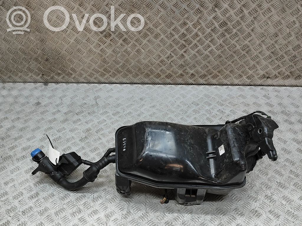 Volvo S90, V90 Zbiornik płynu AdBlue 