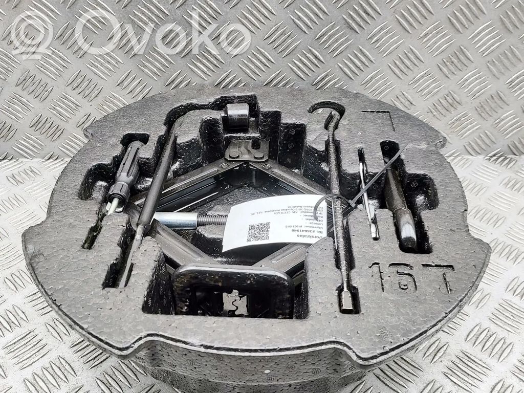 KIA Ceed Įrankių komplektas 