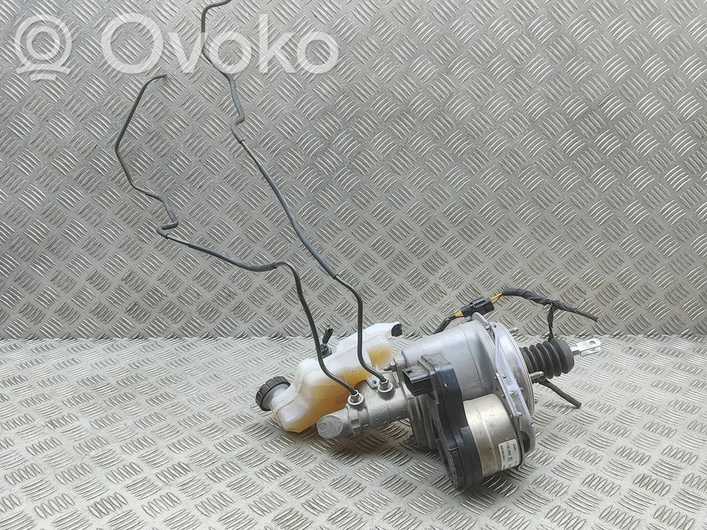 Renault Arkana Brake booster 