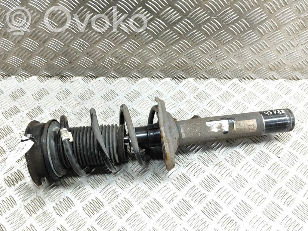 Volkswagen Golf VIII Amortyzator przedni 