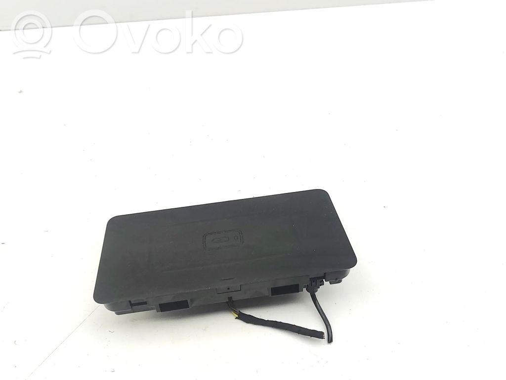 Wireless charging module   8719905