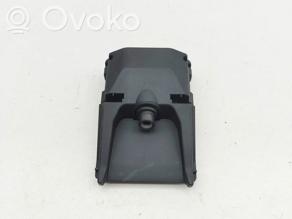 Windshield/windscreen camera   95895D4100