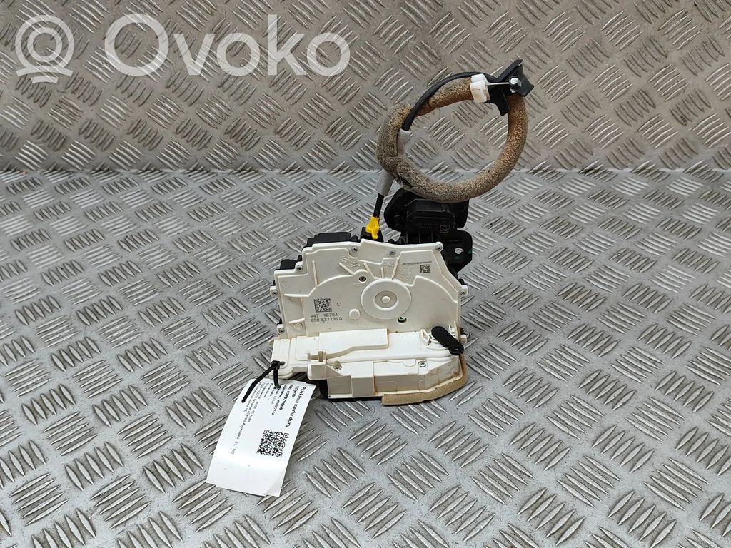 Audi A5 Slēdzene (pie roktura) 