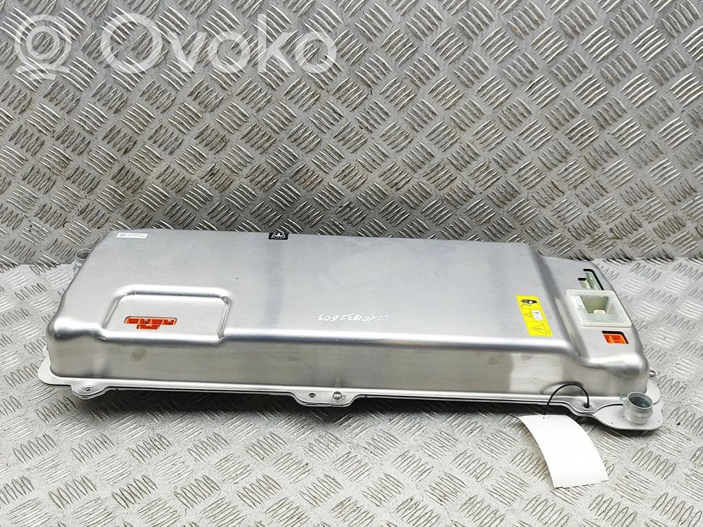 Tesla Model 3 Inversor/convertidor de voltaje 