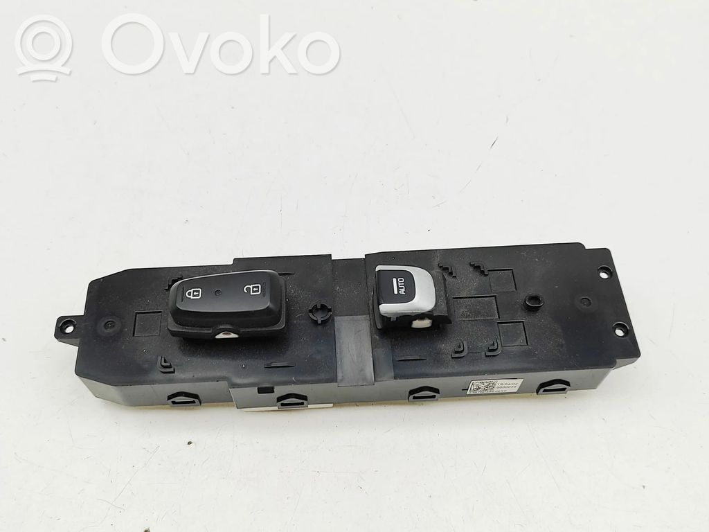 Electric window control switch   93575D4BE0