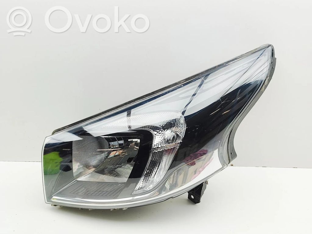Opel Vivaro Far 