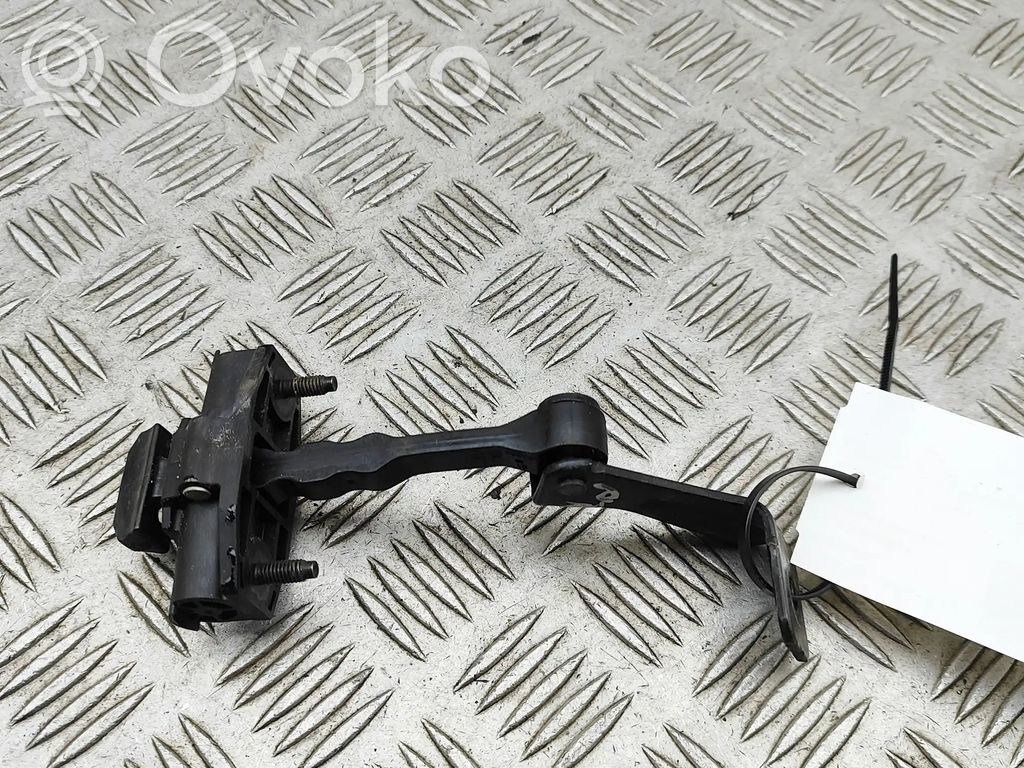 Tesla Model 3 Etuoven pidätin 