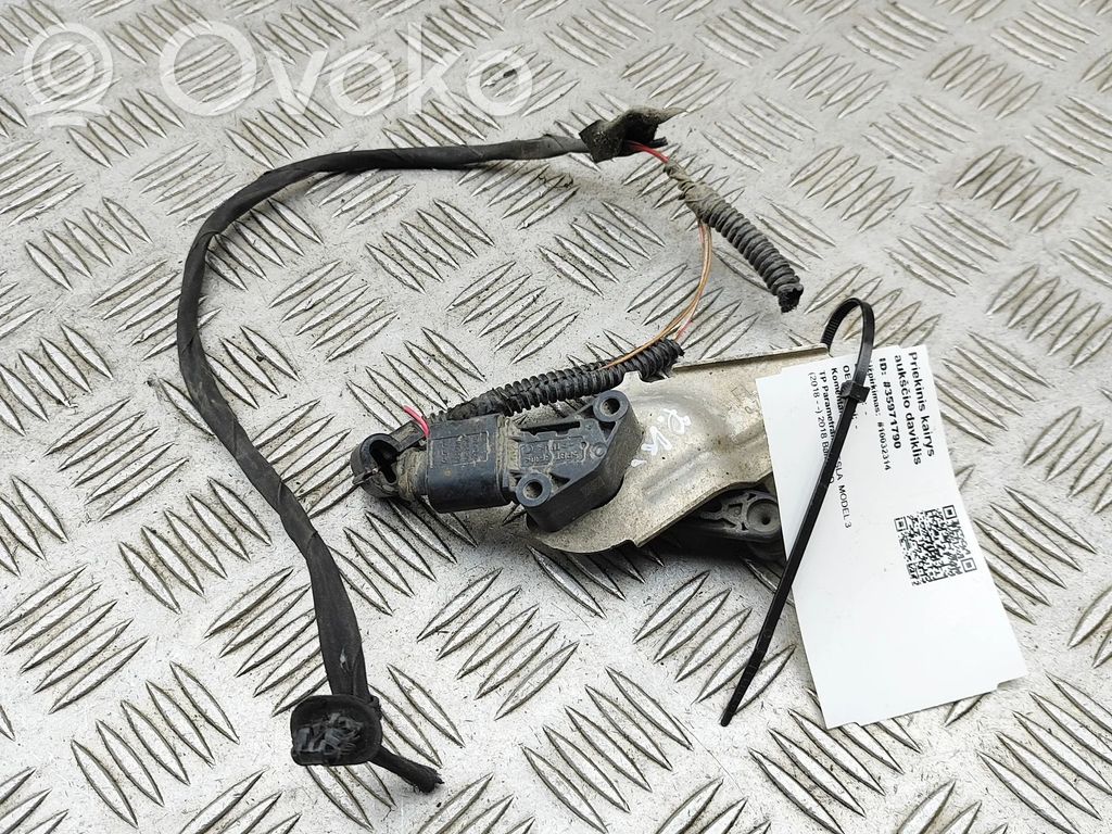 Tesla Model 3 Headlight/headlamp level sensor 