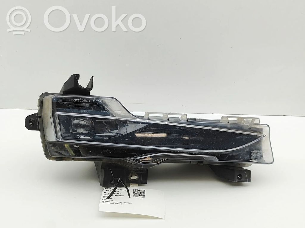 Tesla Model 3 Etusumuvalo 