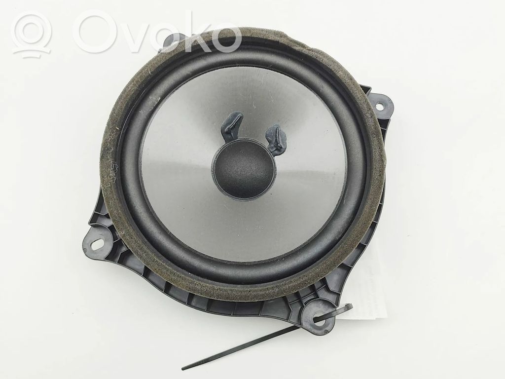 Lexus IS III XE30 Altavoz de la puerta delantera 