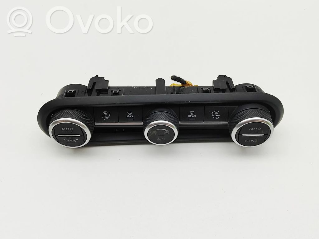 Alfa Romeo Giulia Interior fan control switch 