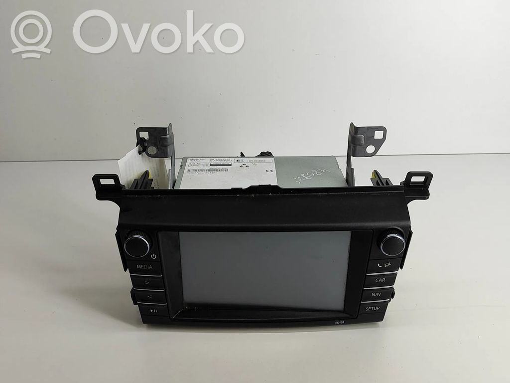 Toyota RAV 4 (XA40) Panel / Radioodtwarzacz CD/DVD/GPS