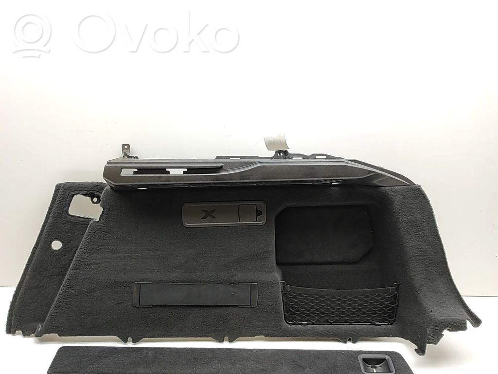 BMW X6 G06 Boczek / Tapicerka / bagażnika 