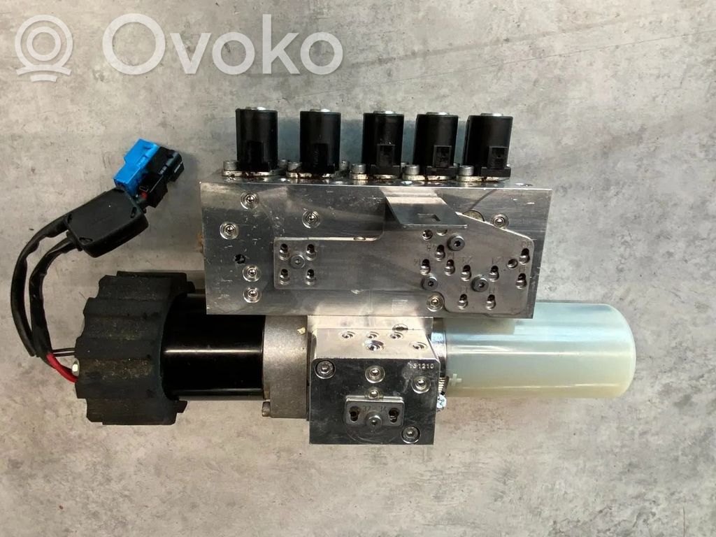 BMW 3 E92 E93 Avattavan katon hydraulipumppu 