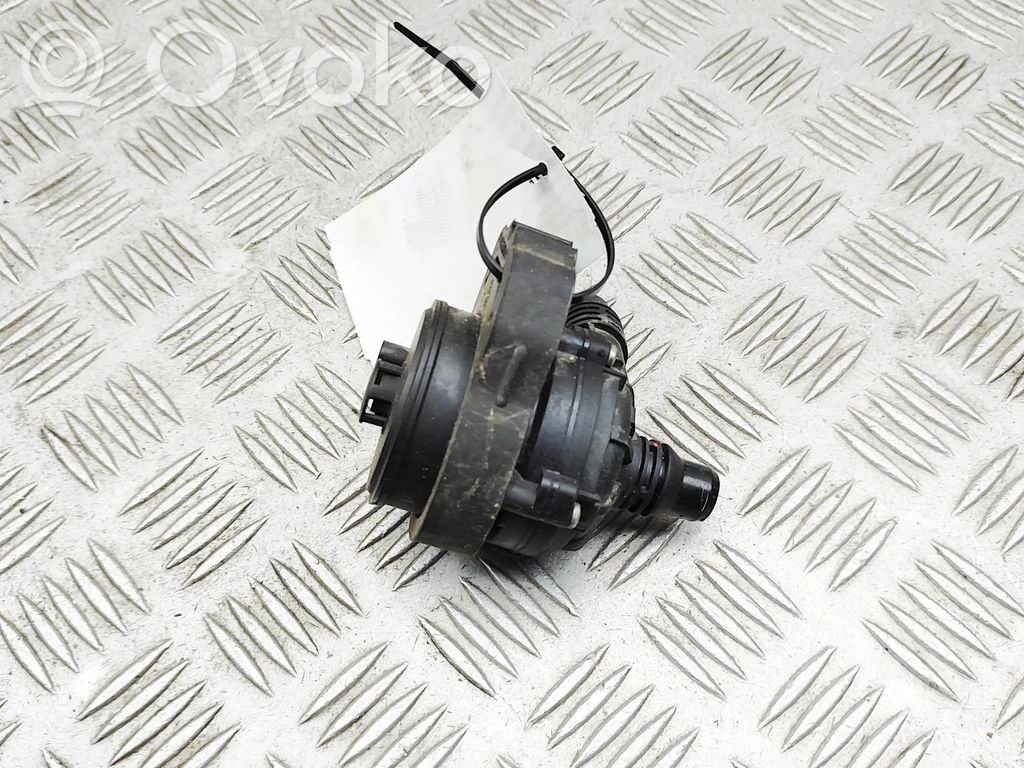 BMW X2 U10 Pompe à eau de liquide de refroidissement