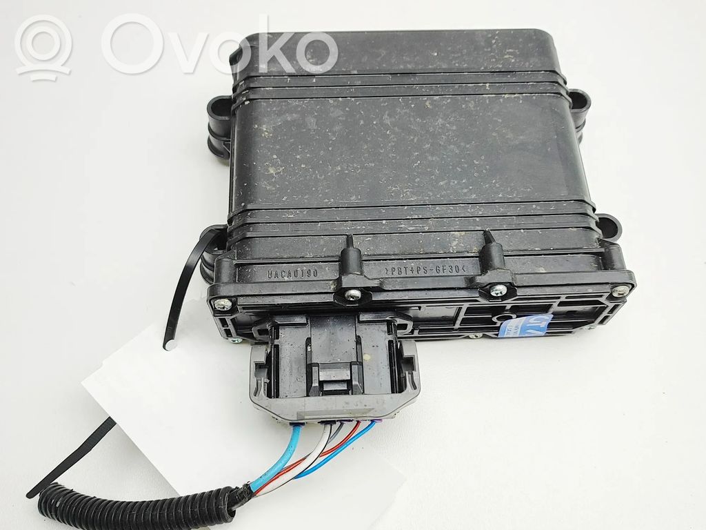 Toyota Yaris Cross Module de frein de stationnement 