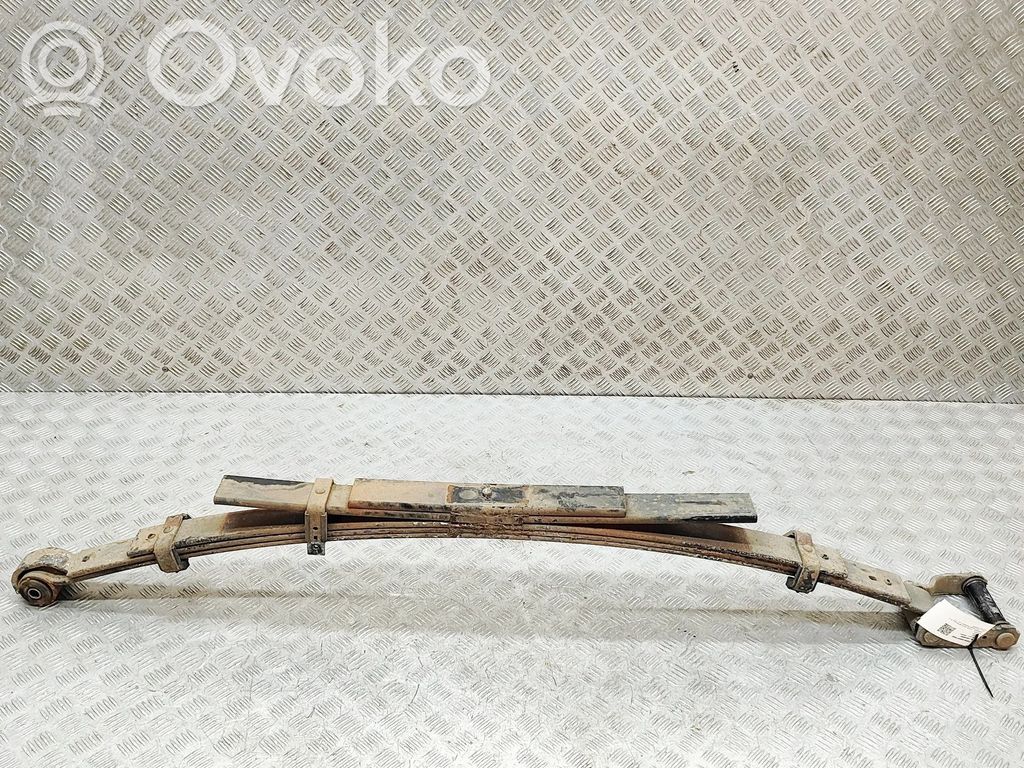 Toyota Hilux (AN120, AN130) Molla a balestra posteriore