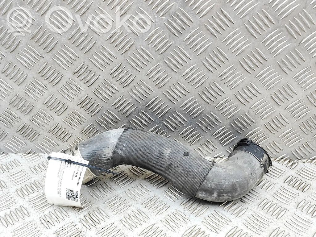 Mercedes-Benz GLB X247 Wąż / Rura intercoolera