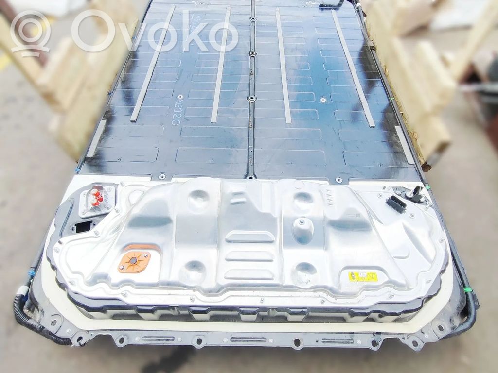 Tesla Model Y Batteria auto elettrica / ibride