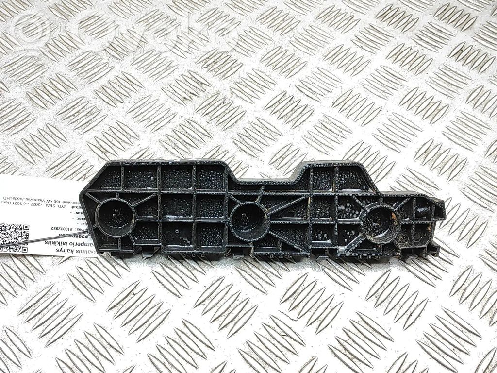 BYD Seal Takapuskurin kannake 
