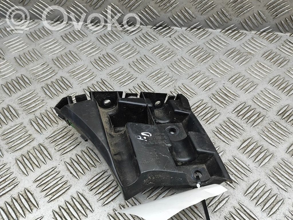 Volvo V40 Front bumper mounting bracket 