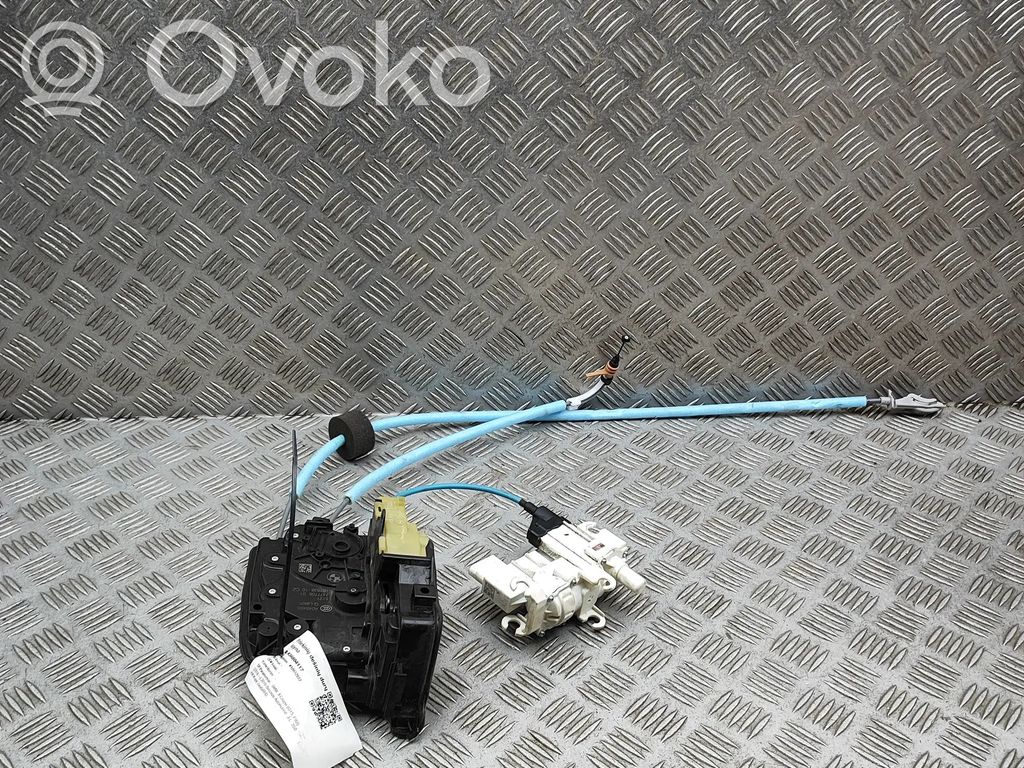 BMW 8 G15 Serratura portiera anteriore